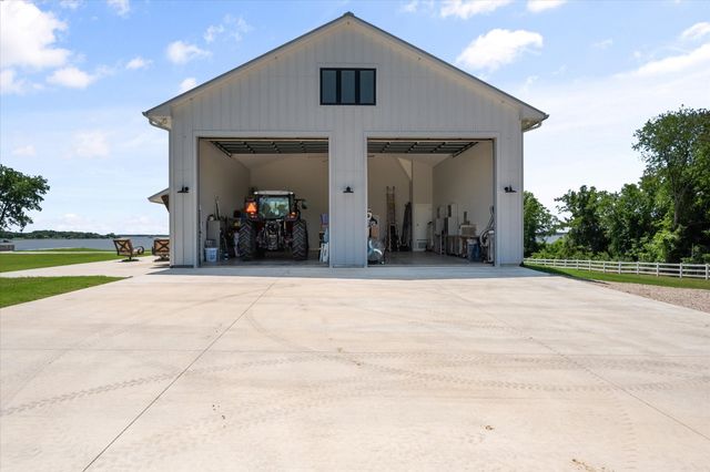 121. Elm, Kerens, TX 75144