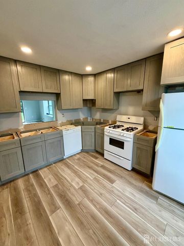 289 Bromley Place, East Brunswick, NJ 08816
