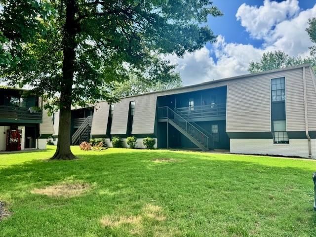 1701 S West End Street 74, Springdale, AR 72764