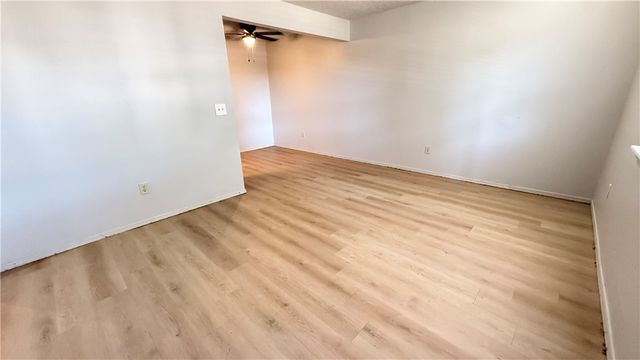 1701 S West End Street 74, Springdale, AR 72764
