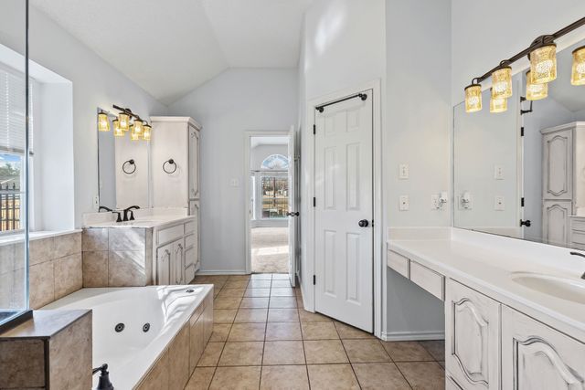 2046 Mckenzie Road, Campbell, TX 75422