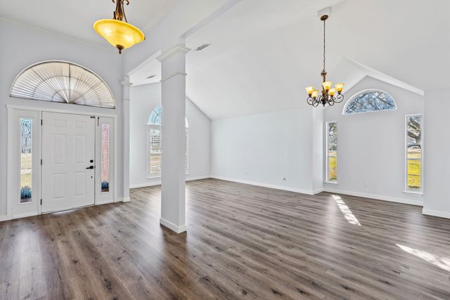 2046 Mckenzie Road, Campbell, TX 75422