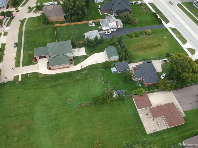 5238 Windmill Drive, Troy, MI 48085