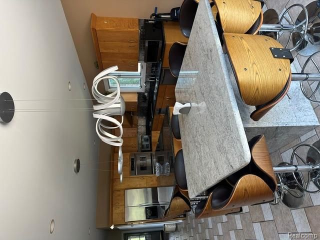 5238 Windmill Drive, Troy, MI 48085