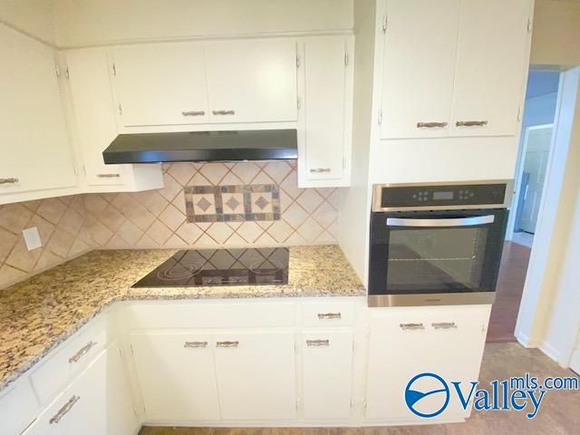 6210 Stratford Court NW, Huntsville, AL 35806
