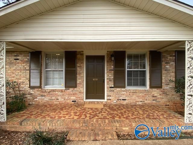 6210 Stratford Court NW, Huntsville, AL 35806