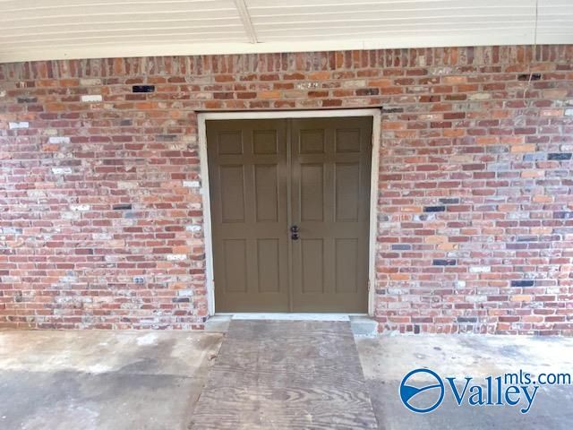 6210 Stratford Court NW, Huntsville, AL 35806