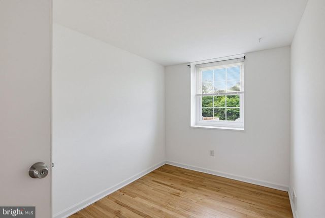 3256 RYERSON CIR, Baltimore, MD 21227