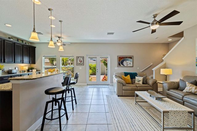 1110 10TH STREET N, St Petersburg, FL 33705