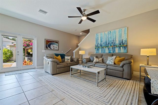 1110 10TH STREET N, St Petersburg, FL 33705