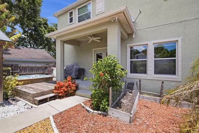 1110 10TH STREET N, St Petersburg, FL 33705