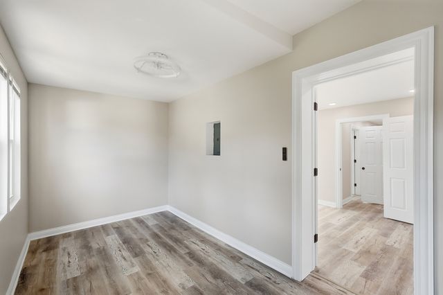 7823 S May Street, Chicago, IL 60620