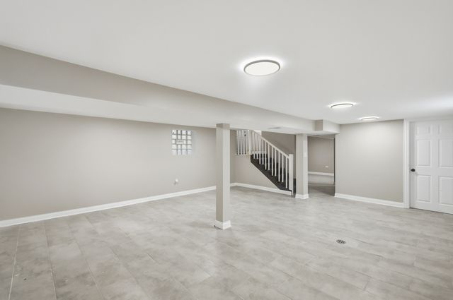 7823 S May Street, Chicago, IL 60620