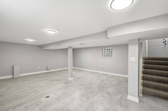 7823 S May Street, Chicago, IL 60620