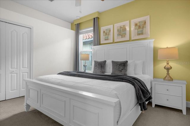 4072 OAKTREE DRIVE, Davenport, FL 33837