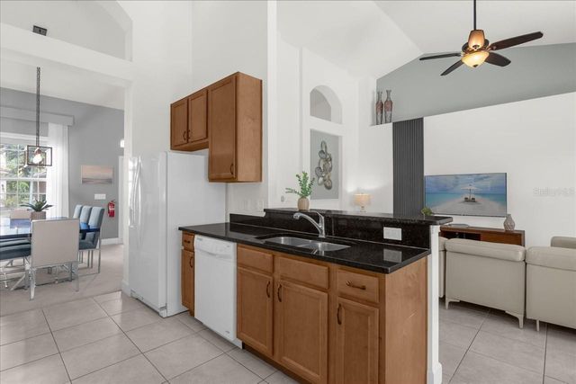 4072 OAKTREE DRIVE, Davenport, FL 33837