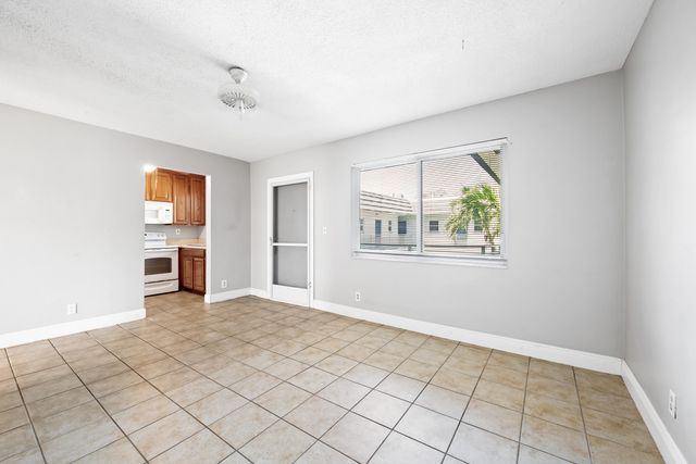 1001 SE 16TH Street 15, Fort Lauderdale, FL 33316