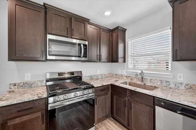 523 Bennie Leonard Street, Venus, TX 76084