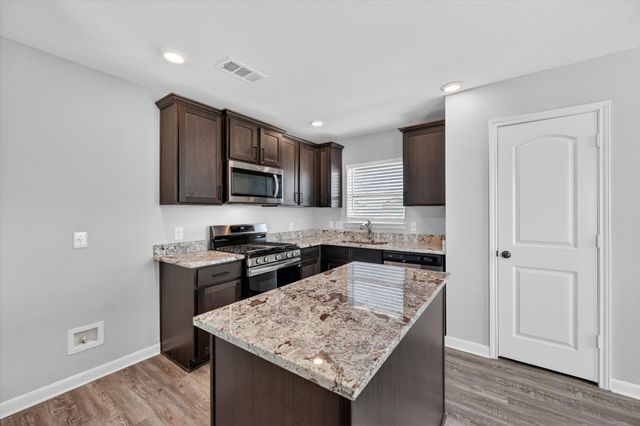 523 Bennie Leonard Street, Venus, TX 76084