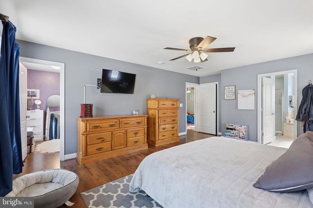 325 PHILLIPS ST, Fredericksburg, VA 22405