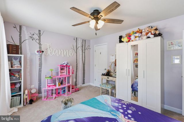 325 PHILLIPS ST, Fredericksburg, VA 22405