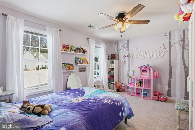 325 PHILLIPS ST, Fredericksburg, VA 22405