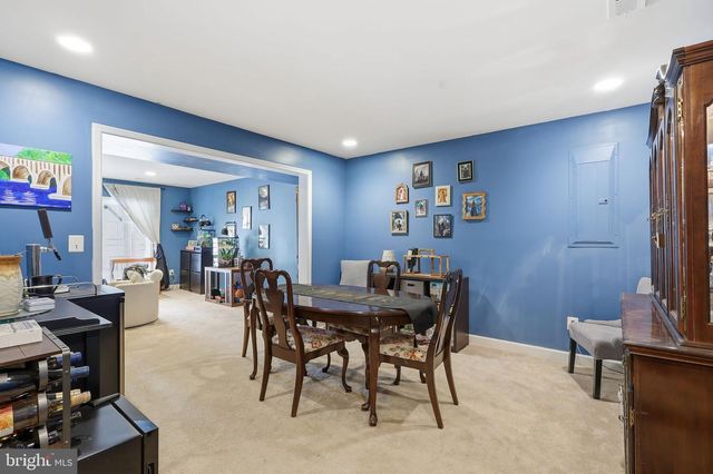 325 PHILLIPS ST, Fredericksburg, VA 22405