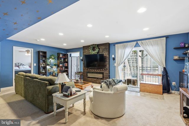 325 PHILLIPS ST, Fredericksburg, VA 22405