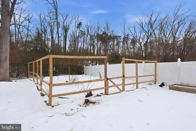 325 PHILLIPS ST, Fredericksburg, VA 22405