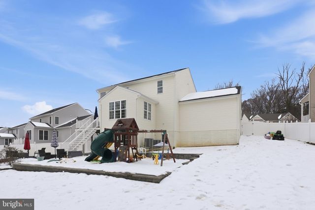 325 PHILLIPS ST, Fredericksburg, VA 22405