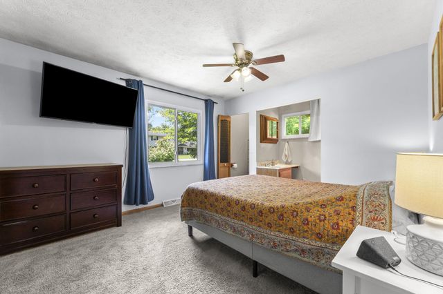 2654 Youngs Grove Road, Columbus, OH 43231