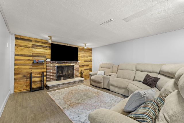 2654 Youngs Grove Road, Columbus, OH 43231