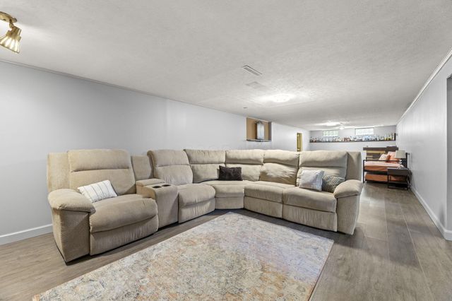 2654 Youngs Grove Road, Columbus, OH 43231