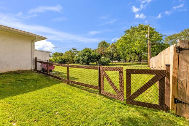 2654 Youngs Grove Road, Columbus, OH 43231