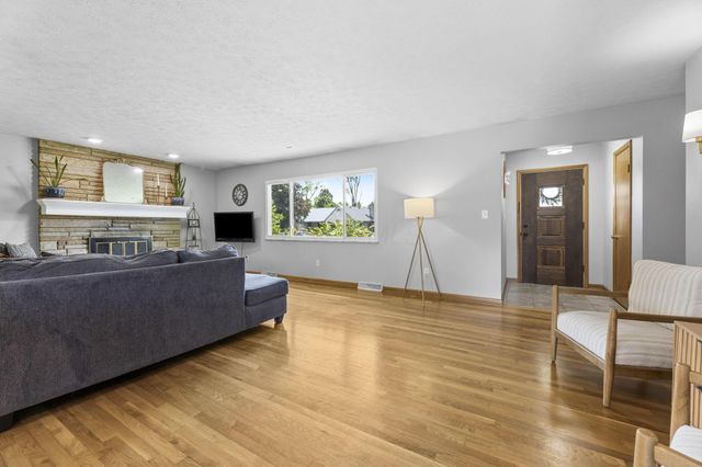 2654 Youngs Grove Road, Columbus, OH 43231