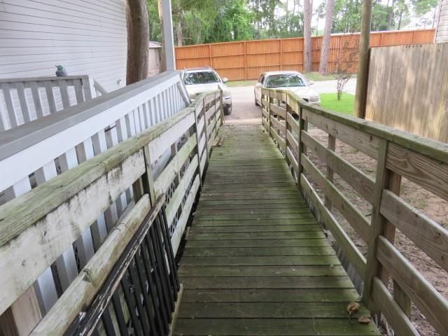 12715 Aspen Drive, Pinehurst, TX 77362