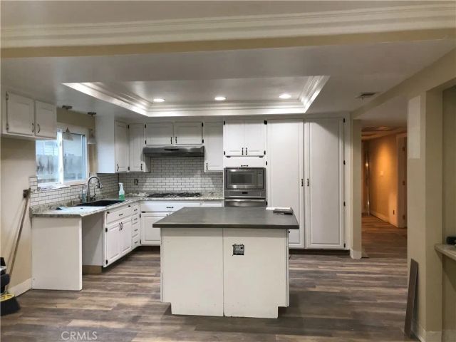 3058 Madison Avenue, Costa Mesa, CA 92626