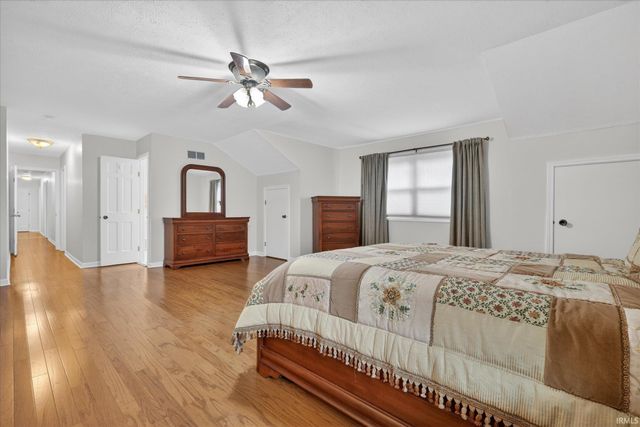15830 Ashville Lane, Granger, IN 46530