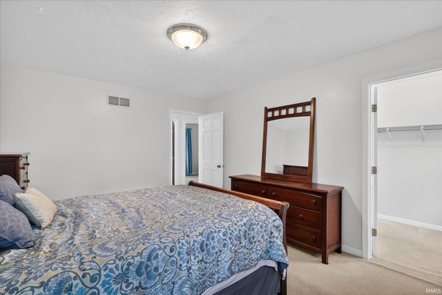 15830 Ashville Lane, Granger, IN 46530