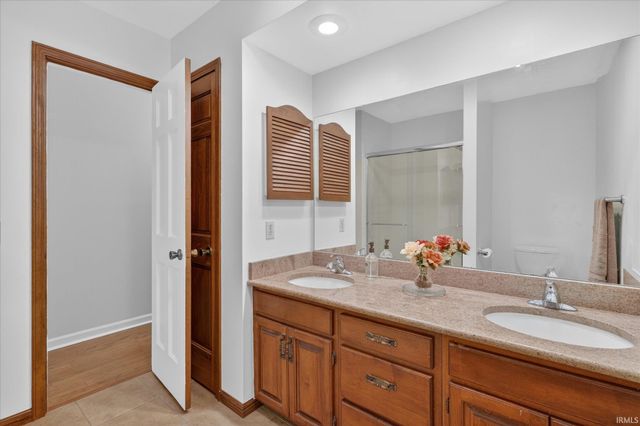 15830 Ashville Lane, Granger, IN 46530