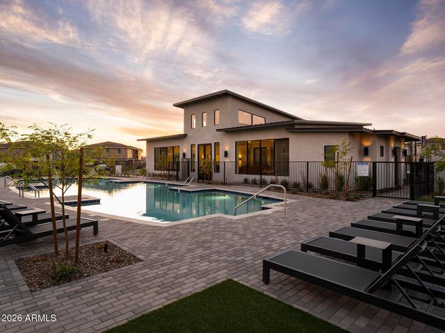 2121 W SONORAN DESERT Drive 115, Phoenix, AZ 85085