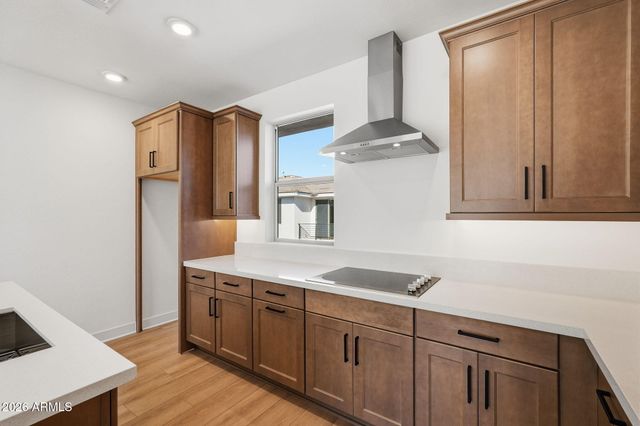 2121 W SONORAN DESERT Drive 115, Phoenix, AZ 85085