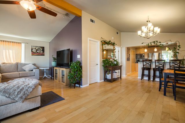 9013 Menaul Boulevard NE, Albuquerque, NM 87112