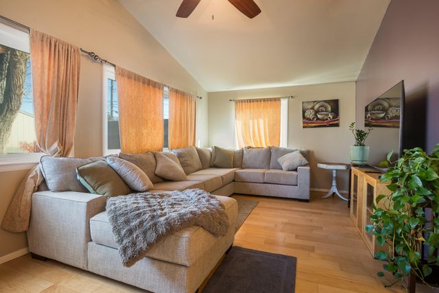 9013 Menaul Boulevard NE, Albuquerque, NM 87112