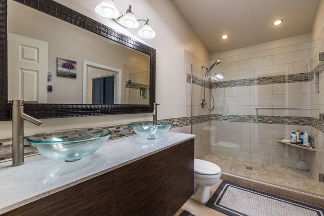 9013 Menaul Boulevard NE, Albuquerque, NM 87112