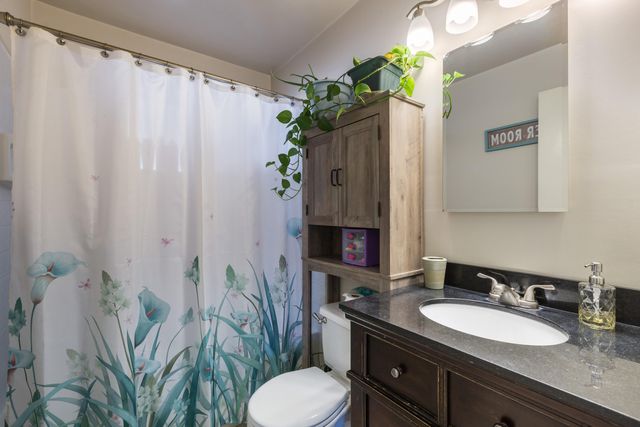 9013 Menaul Boulevard NE, Albuquerque, NM 87112