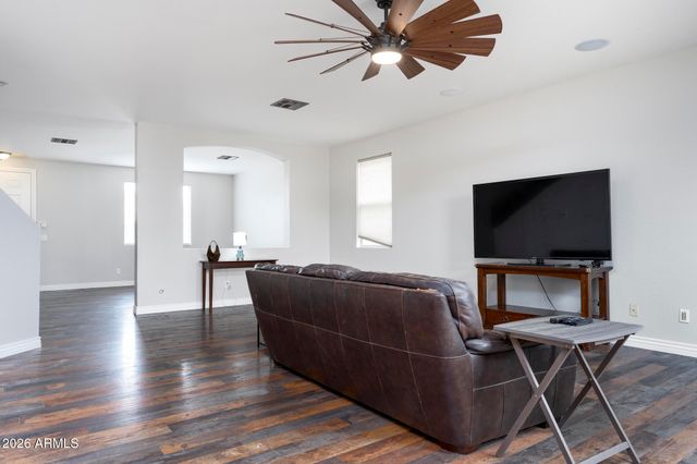 12217 W DALEY Lane, Sun City, AZ 85373