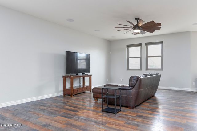 12217 W DALEY Lane, Sun City, AZ 85373