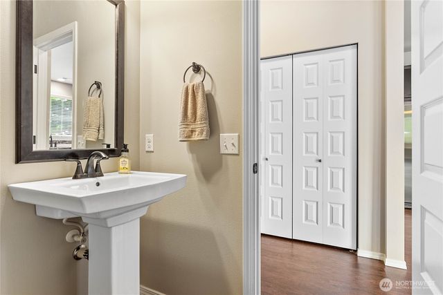 5495 Razor Peak Drive, Mount Vernon, WA 98273