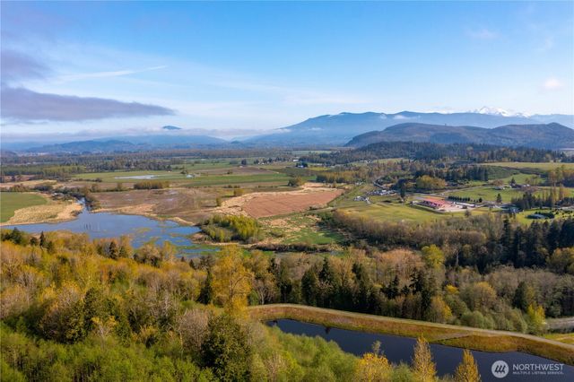 5495 Razor Peak Drive, Mount Vernon, WA 98273